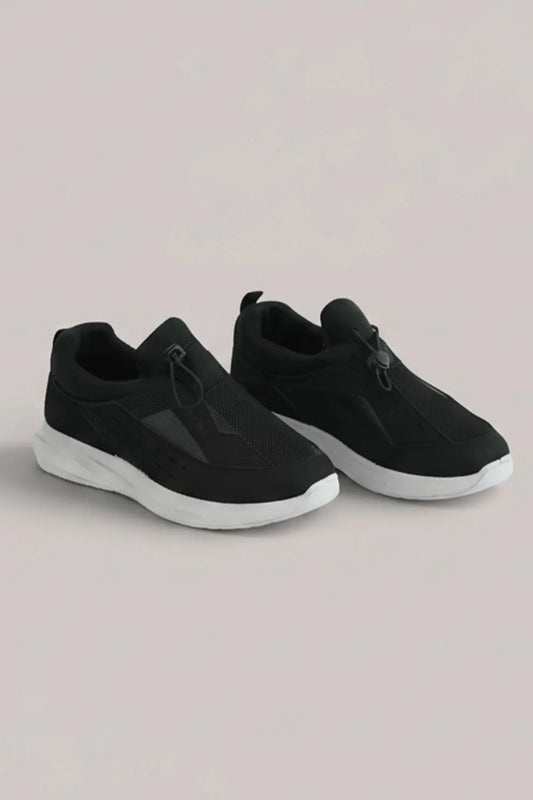 Men's Black Slip-On Sneakers – Lightweight Comfort Shoes for Daily Wear
