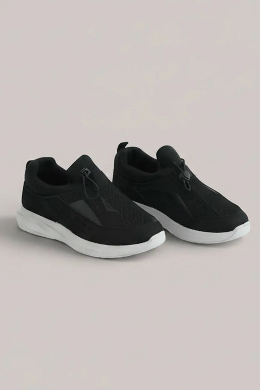 Men's Black Slip-On Sneakers – Lightweight Comfort Shoes for Daily Wear